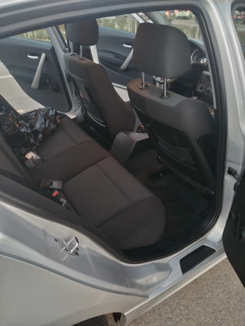 BMW 116, снимка 12 - Автомобили и джипове - 52361653