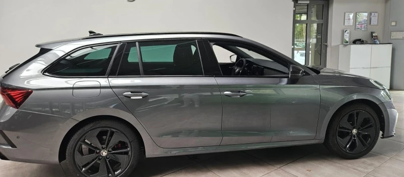 Skoda Octavia 2.0TDI* RS* CAM* LED* CARBON* , снимка 2 - Автомобили и джипове - 52490621