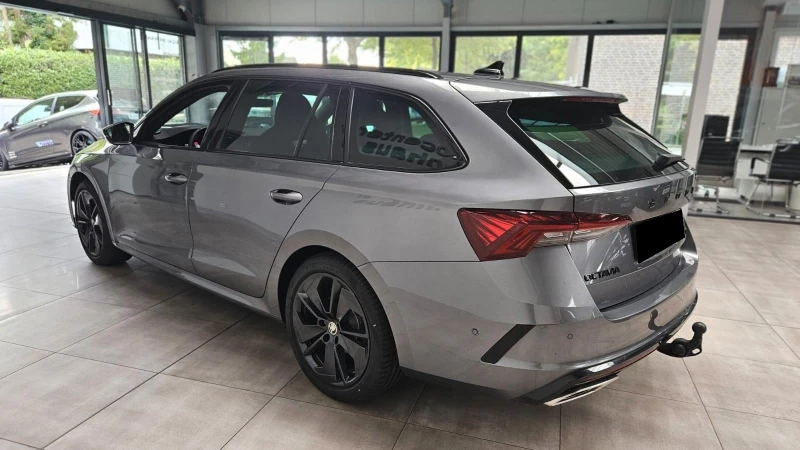 Skoda Octavia 2.0TDI* RS* CAM* LED* CARBON* , снимка 4 - Автомобили и джипове - 52490621