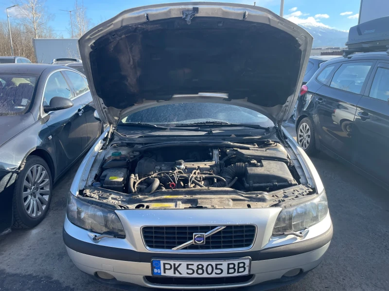 Volvo S60 2.4, снимка 4 - Автомобили и джипове - 53109224