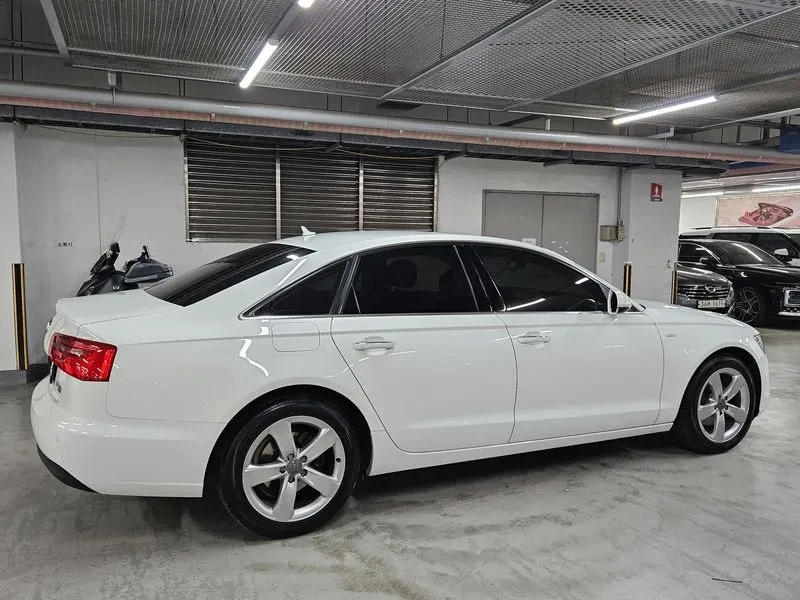 Audi A6 2.0 TDI, снимка 3 - Автомобили и джипове - 55057924