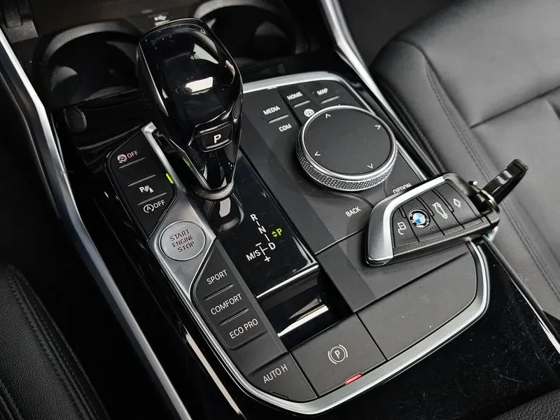 BMW 320 D, снимка 9 - Автомобили и джипове - 55141676