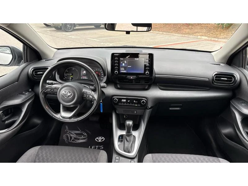 Toyota Yaris 1.5HSD ACTIVE, снимка 8 - Автомобили и джипове - 56497261