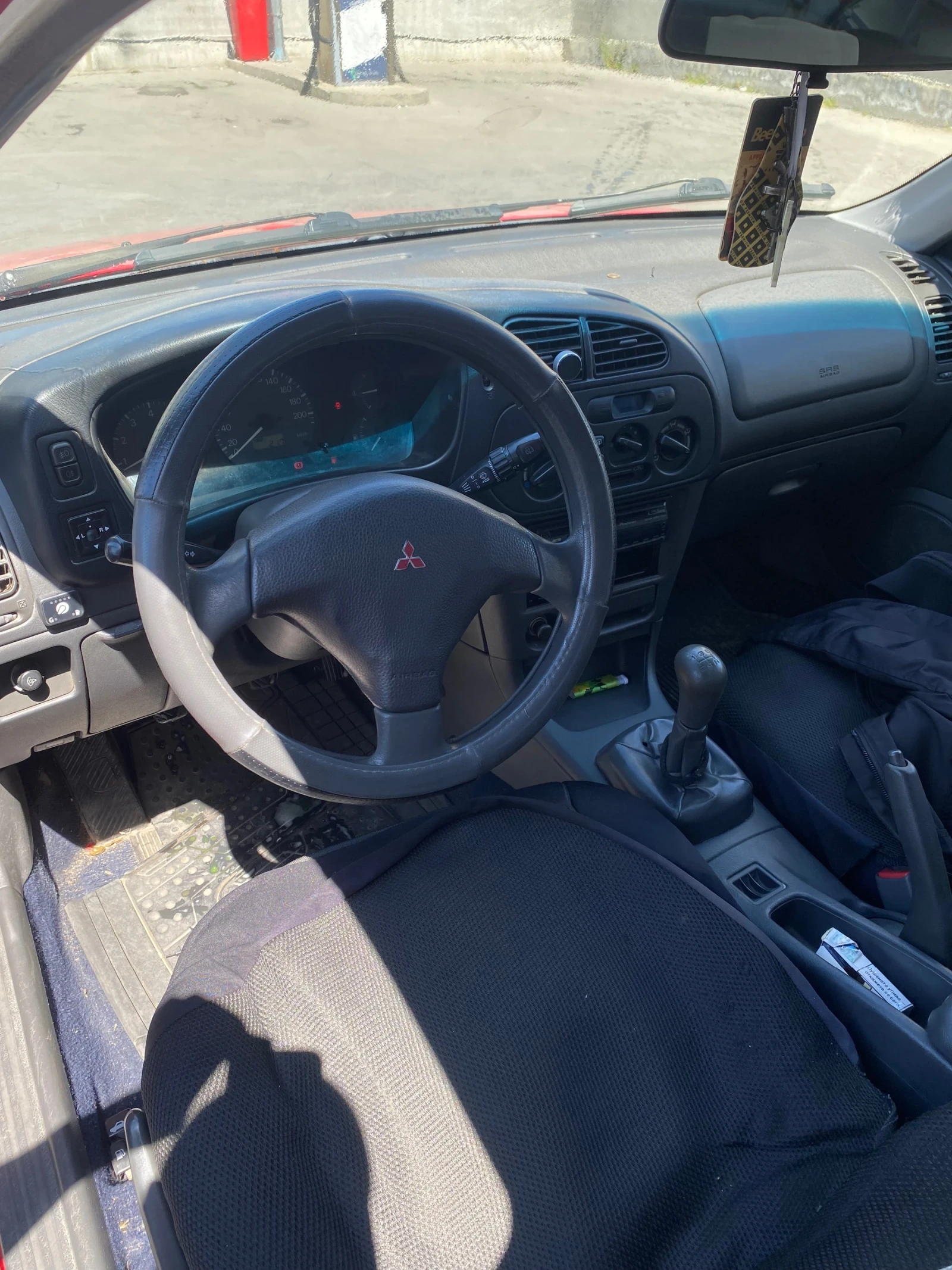 Mitsubishi Colt  - изображение 5