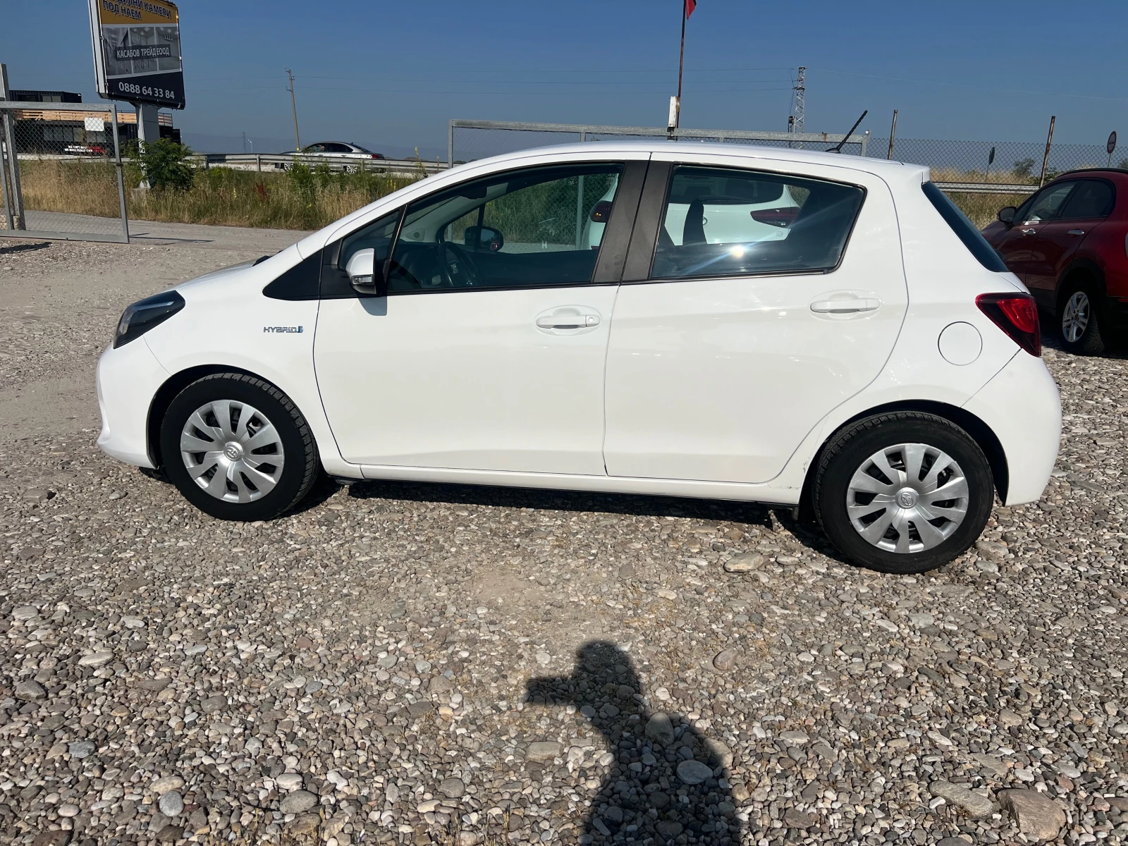 Toyota Yaris 1.5 HYBRID(КАТО НОВА) - изображение 8
