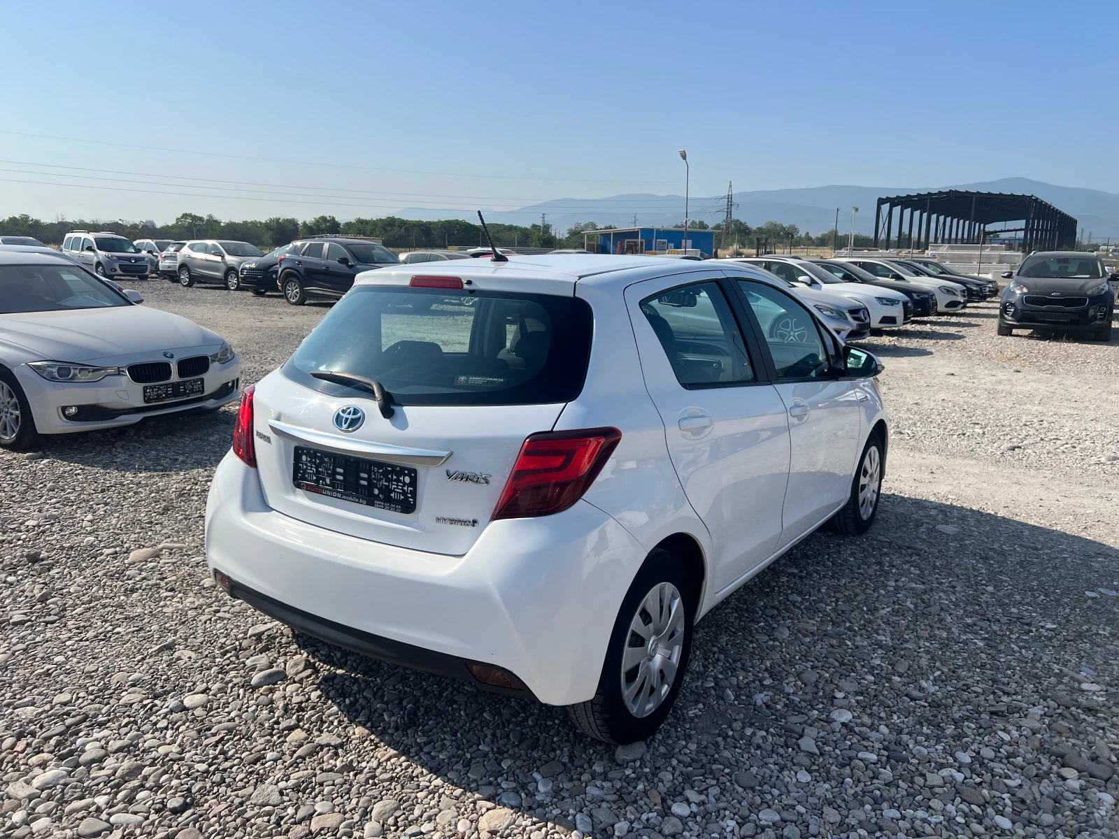 Toyota Yaris 1.5 HYBRID(КАТО НОВА) - изображение 5