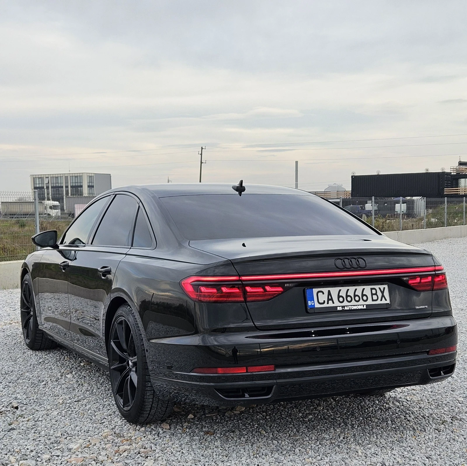 Audi A8  - изображение 4