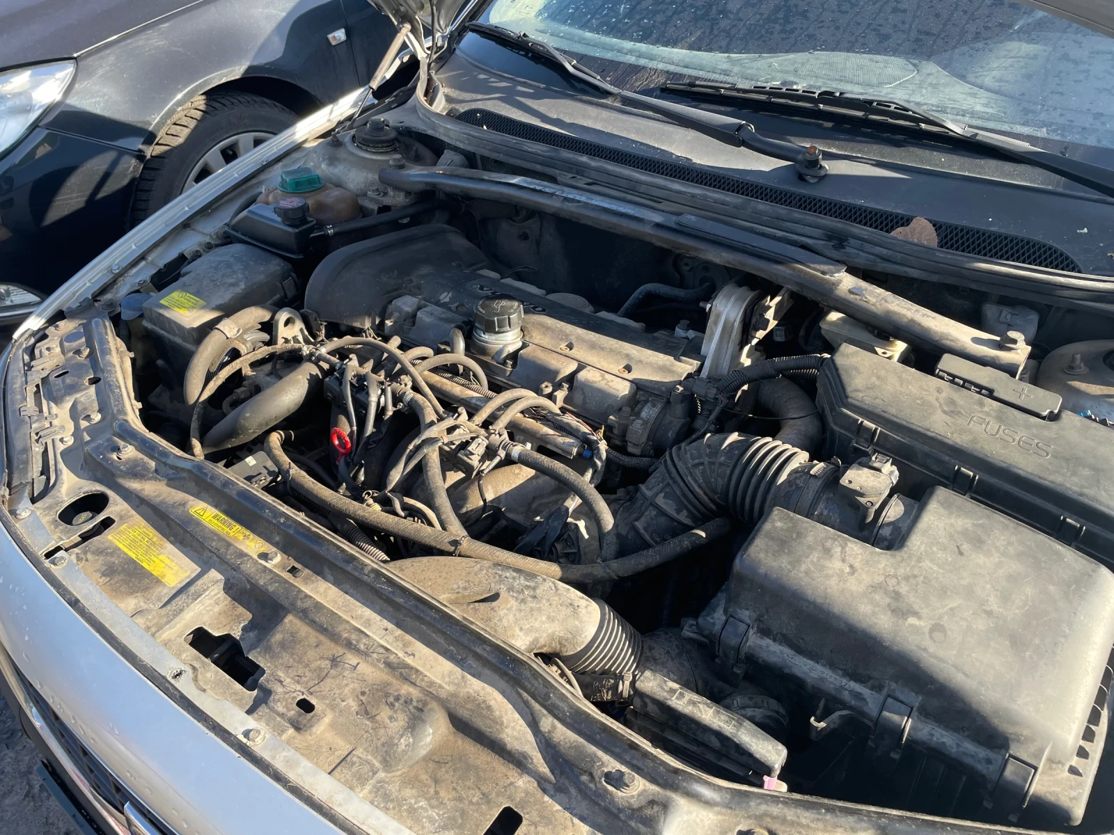 Volvo S60 2.4 - изображение 5