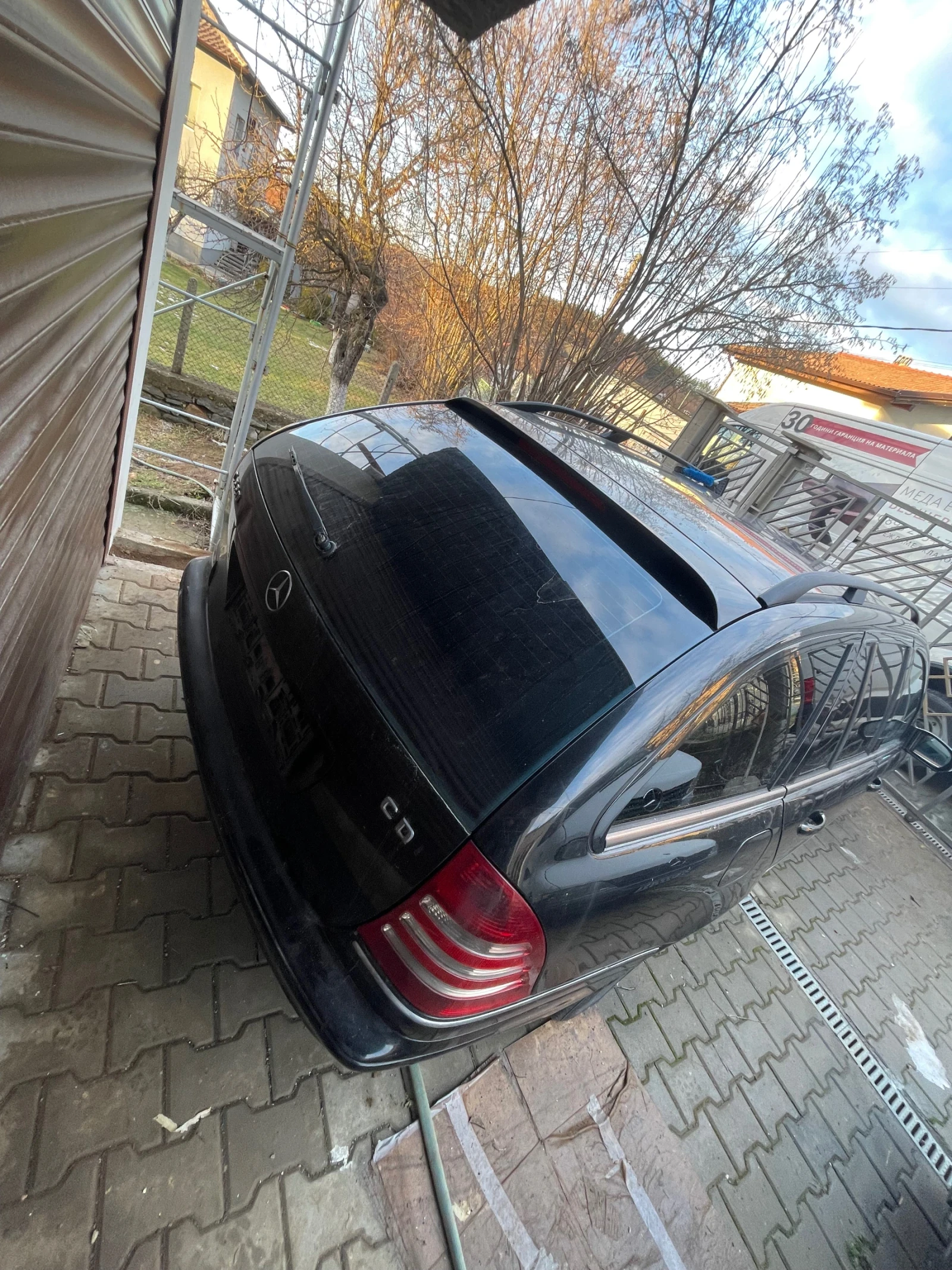 Mercedes-Benz C 220  - изображение 7