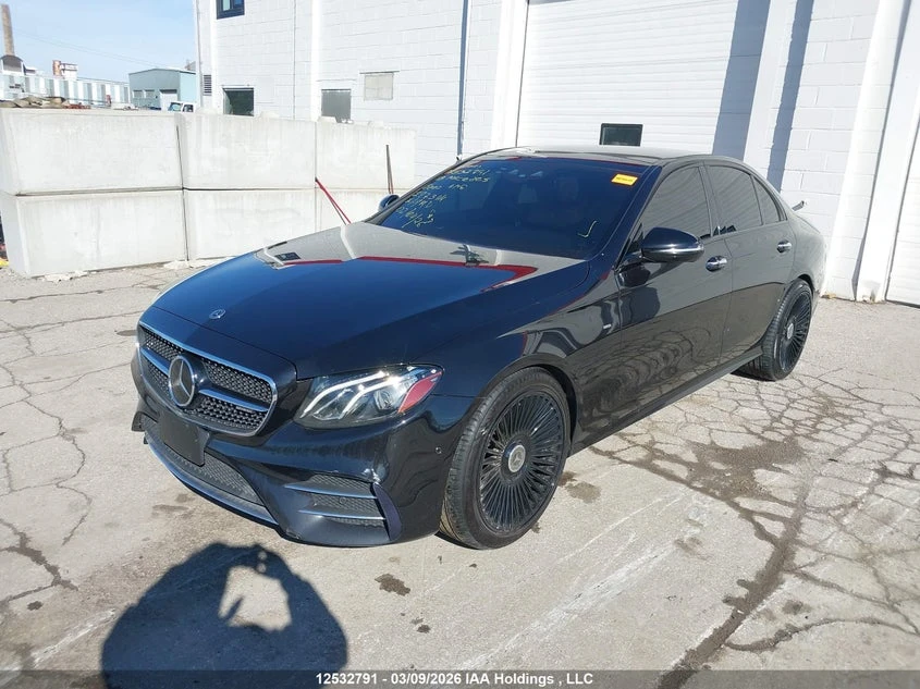 Mercedes-Benz E 43 AMG * BURMESTER* 4MATIC* Head Up* Carbon* Обдухване, снимка 3 - Автомобили и джипове - 53819822
