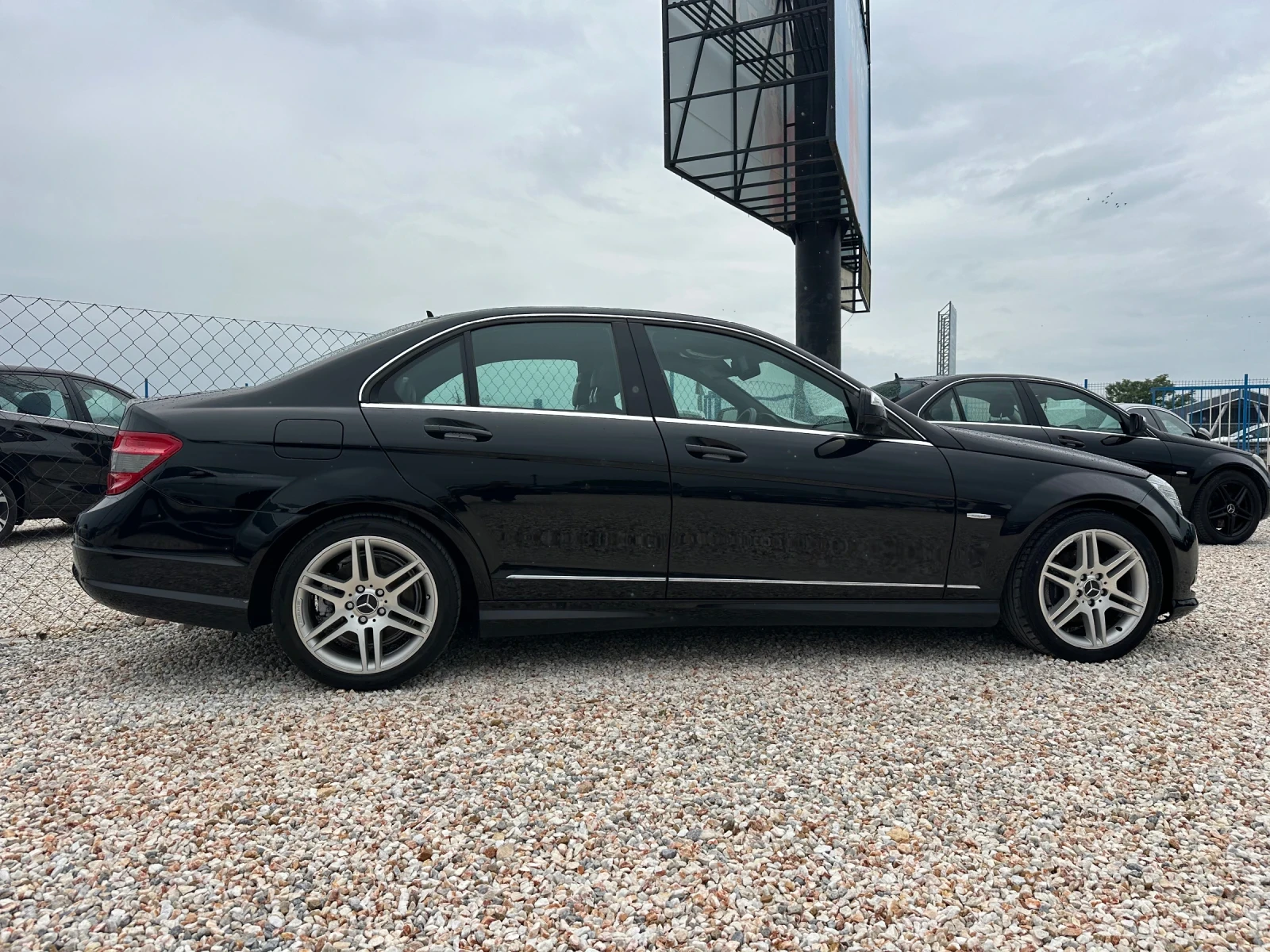 Mercedes-Benz C 220 CDI, AMG, AVANTGARDE, НАВИ, ПОДГРЕВ, МОТОР 646., снимка 6 - Автомобили и джипове - 54641239