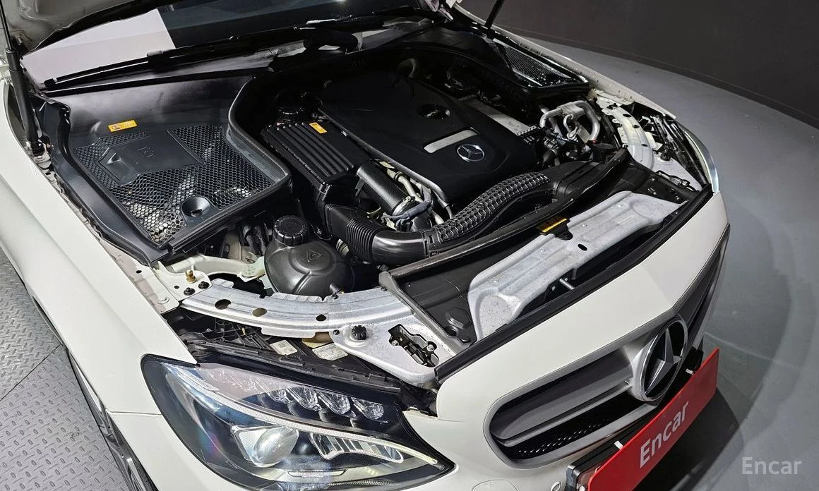 Mercedes-Benz C 200, снимка 6 - Автомобили и джипове - 54957722