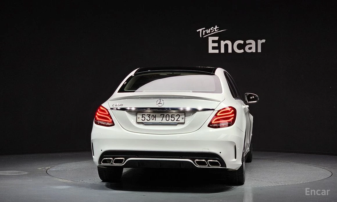 Mercedes-Benz C 200, снимка 4 - Автомобили и джипове - 54957722