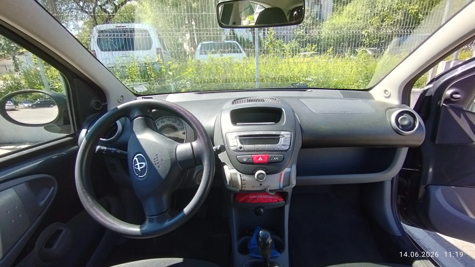 Toyota Aygo, снимка 8 - Автомобили и джипове - 54990310