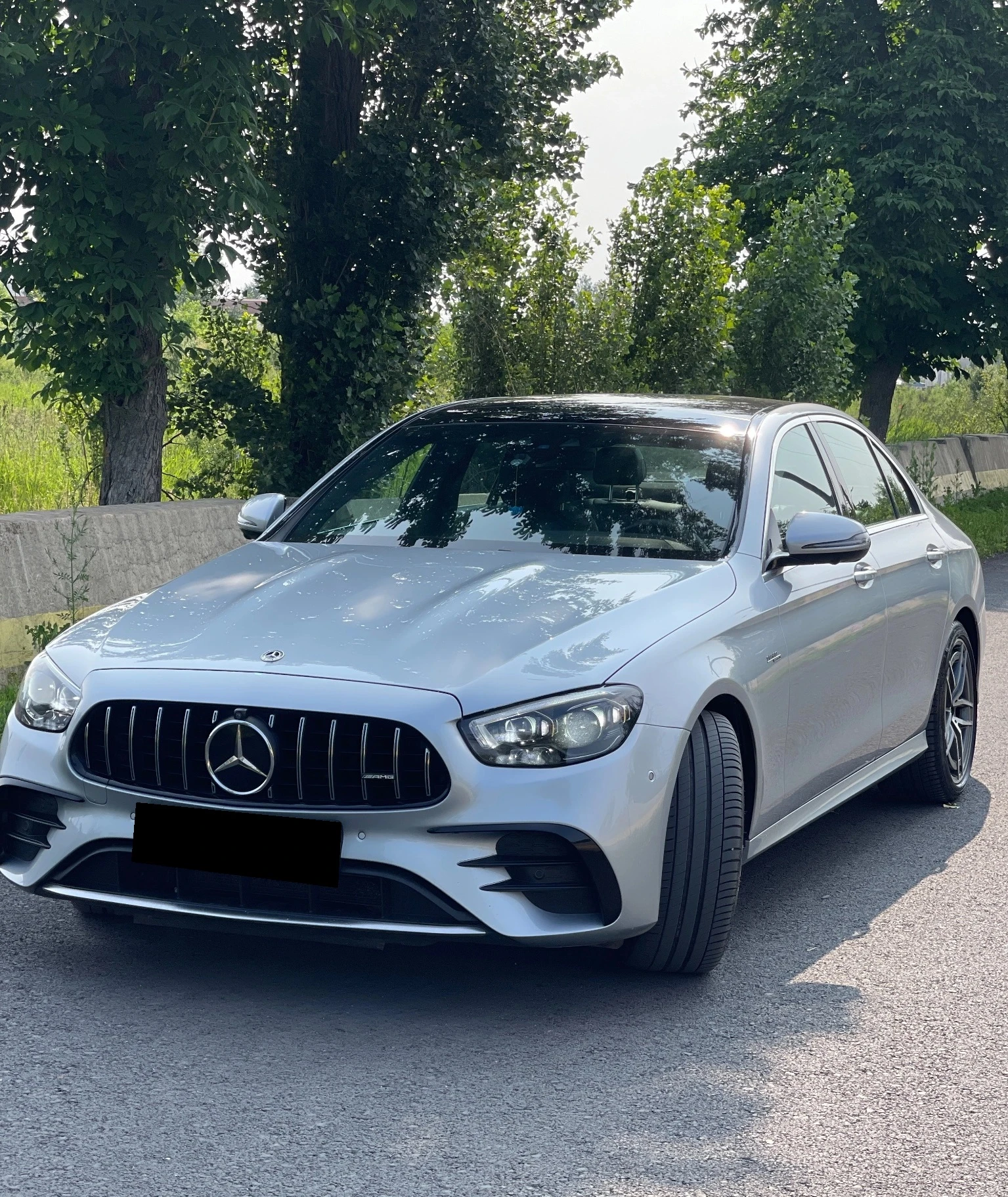 Mercedes-Benz E 53 AMG 4Matic+ , снимка 4 - Автомобили и джипове - 55197322