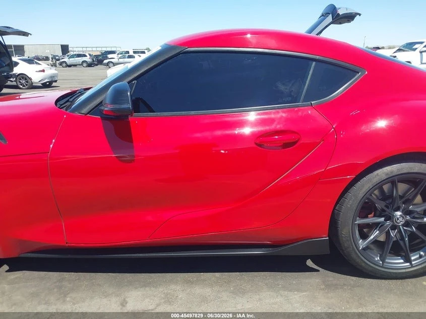 Toyota Supra * GR* Premium* KEYLESS* Camera* ПОДГРЕВ* , снимка 2 - Автомобили и джипове - 55280396