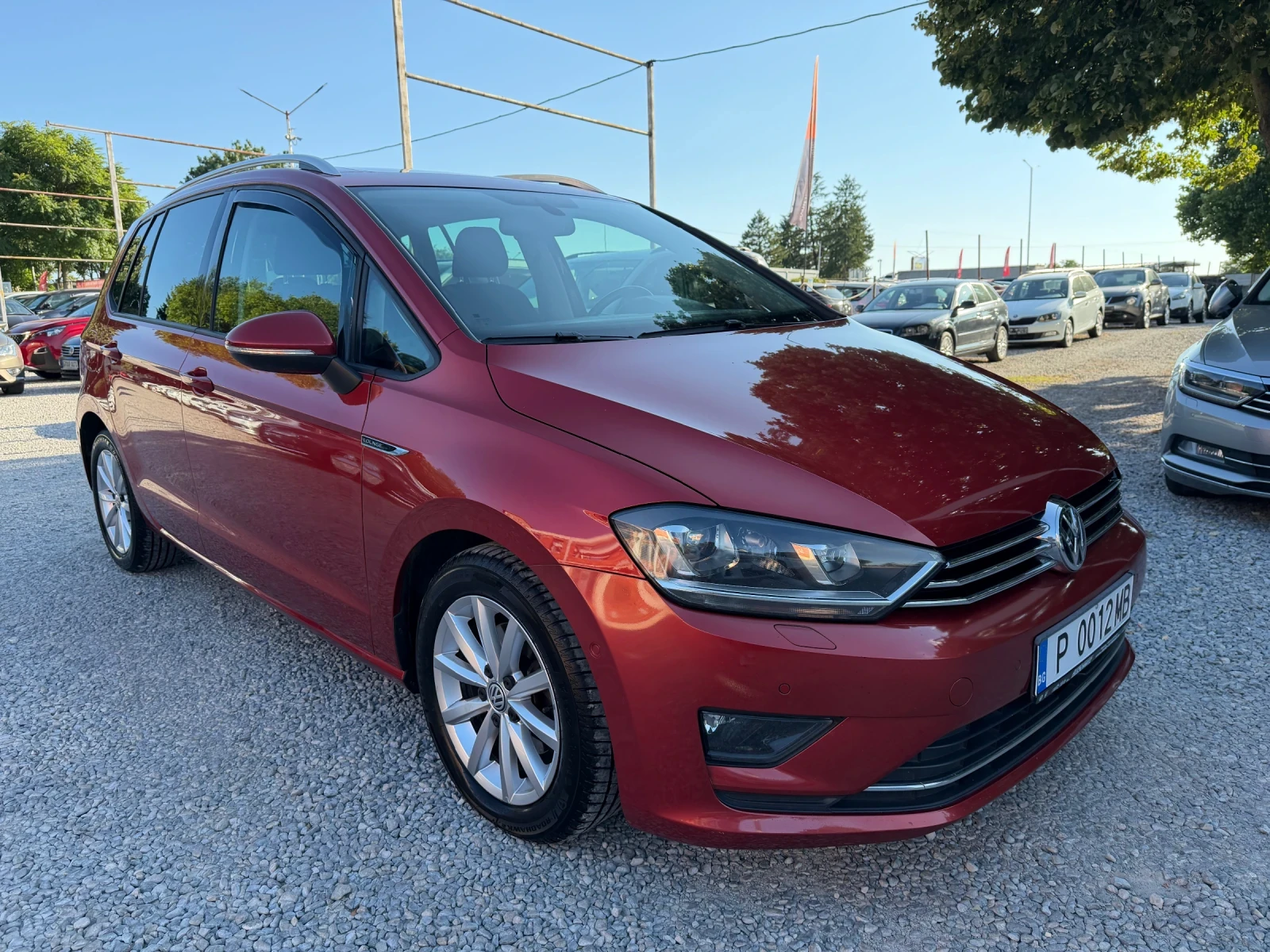 VW Sportsvan 2.0TDI-150k.s-DSG-PANORAMA-DISTRONIC-EURO6, снимка 1 - Автомобили и джипове - 55466844