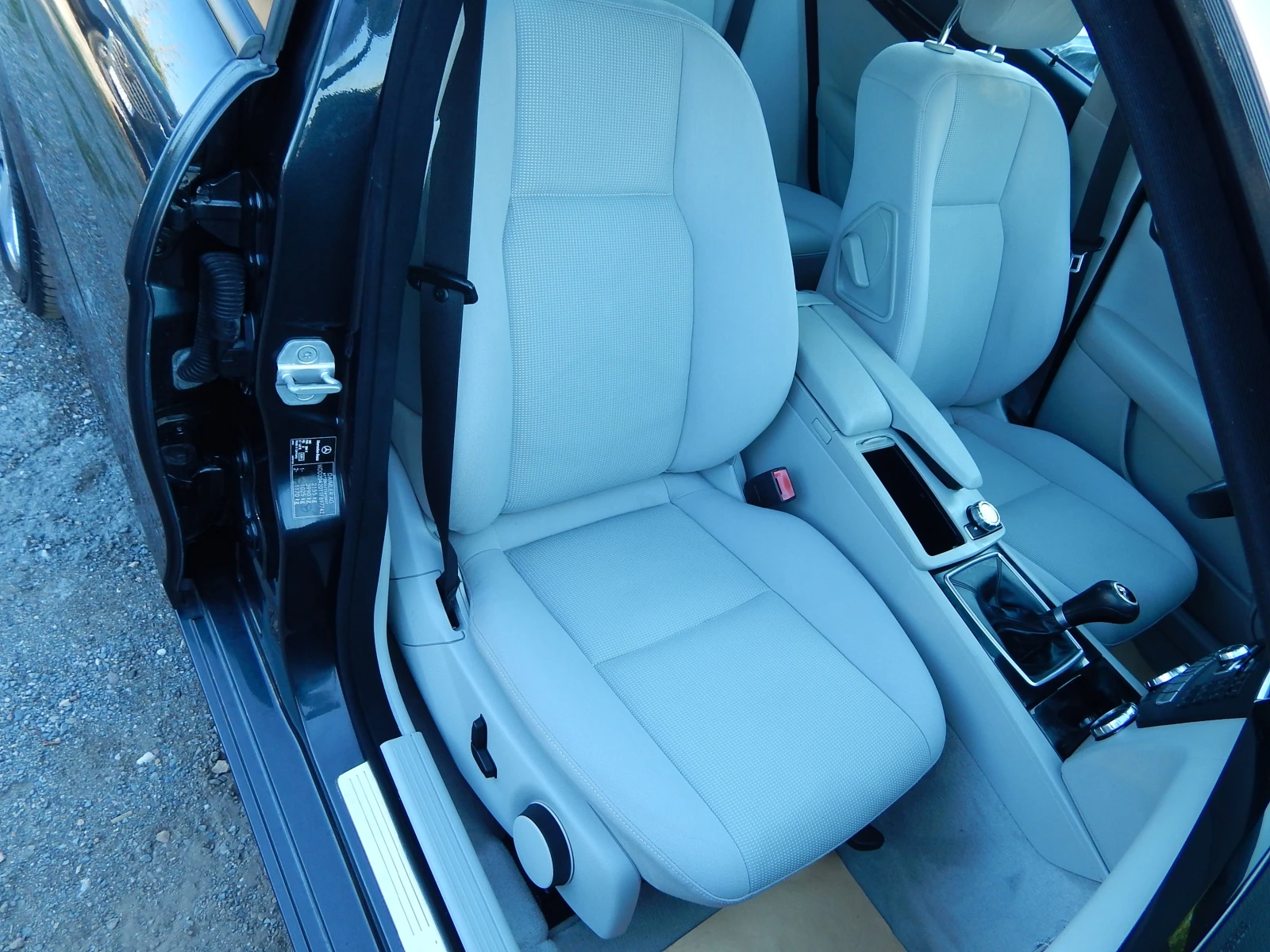 Mercedes-Benz C 220 2.2CDI, снимка 17 - Автомобили и джипове - 55478811