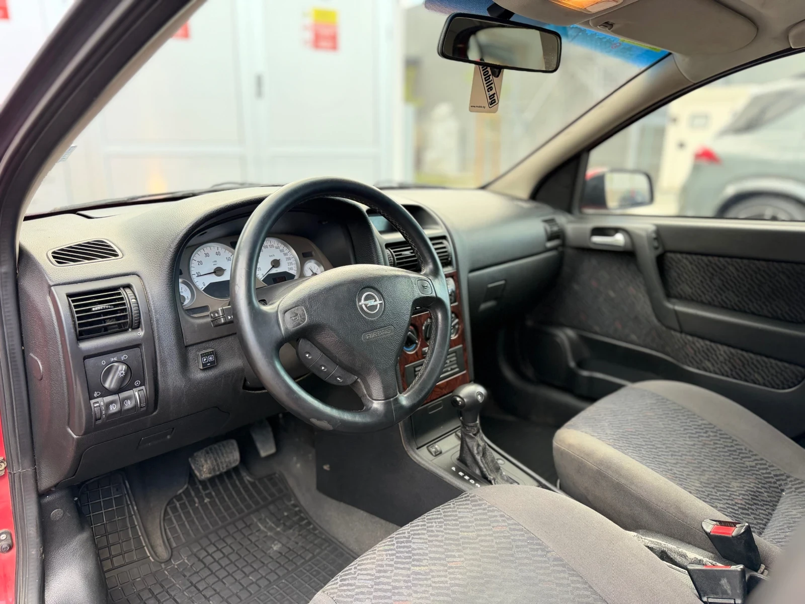 Opel Astra 1.6i~101hp~LPG~АВТОМАТ, снимка 9 - Автомобили и джипове - 55829809