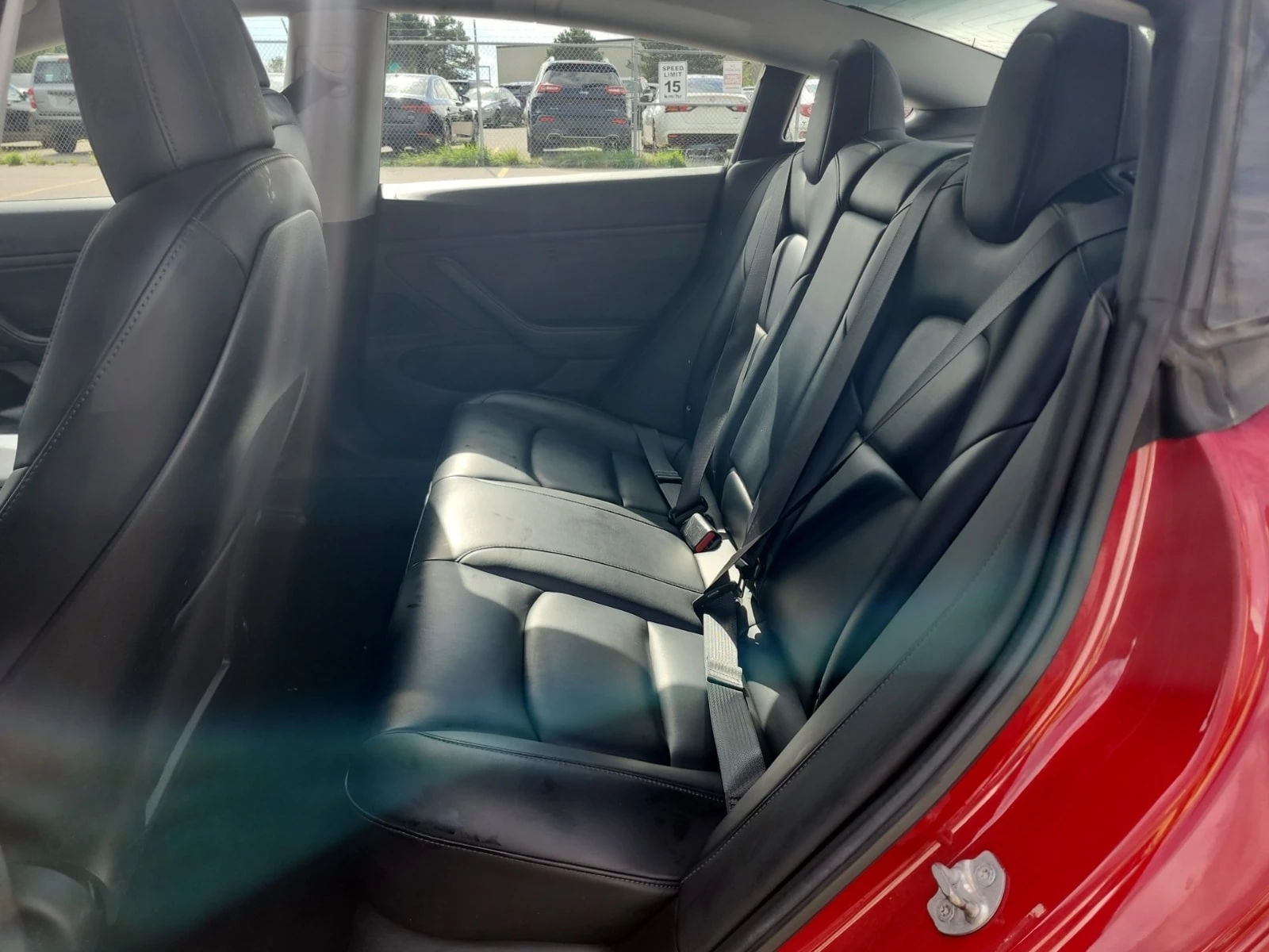 Tesla Model 3 * BASE * АВТОКРЕДИТ БЕЗ ПЪРВОНАЧАЛНА ВНОСКА* , снимка 12 - Автомобили и джипове - 56124300