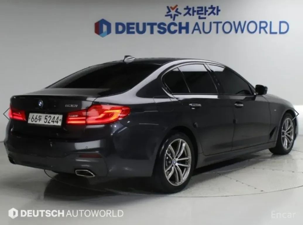 BMW 530 M* SPORT* ОБДУХВАНЕ* ХЕДЪП* 360КАМЕРА* LANE* ASSIS, снимка 2 - Автомобили и джипове - 56176761