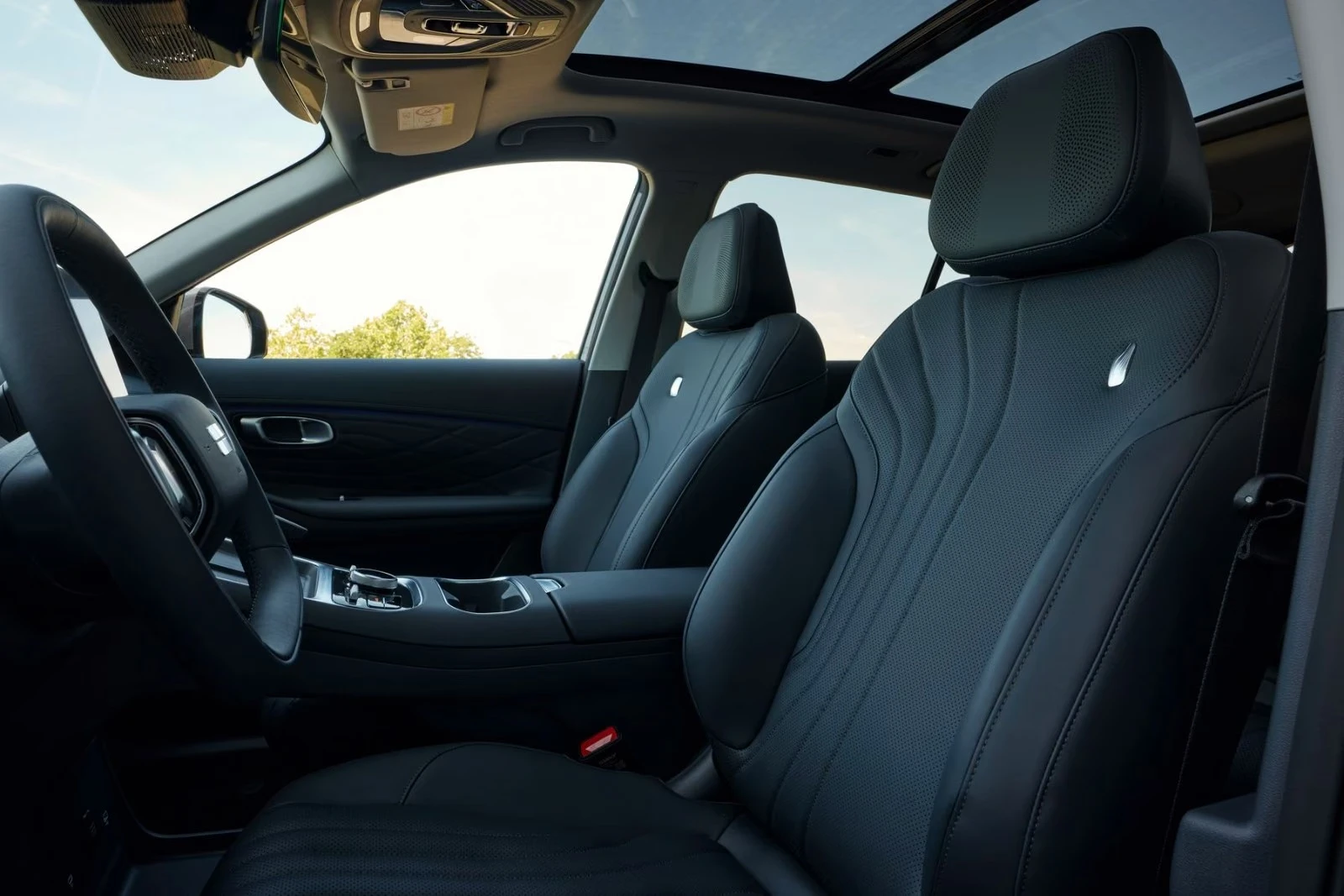 Geely Starray EM-i Plug in Hybrid MAX + | 29.8 kWh| PHEV| PANO|  | Mobile.bg � ����������� 13