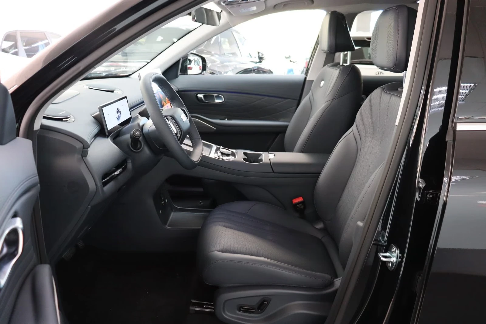 Geely Starray EM-i Plug in Hybrid MAX + | 29.8 kWh| PHEV| PANO|  | Mobile.bg � ����������� 12