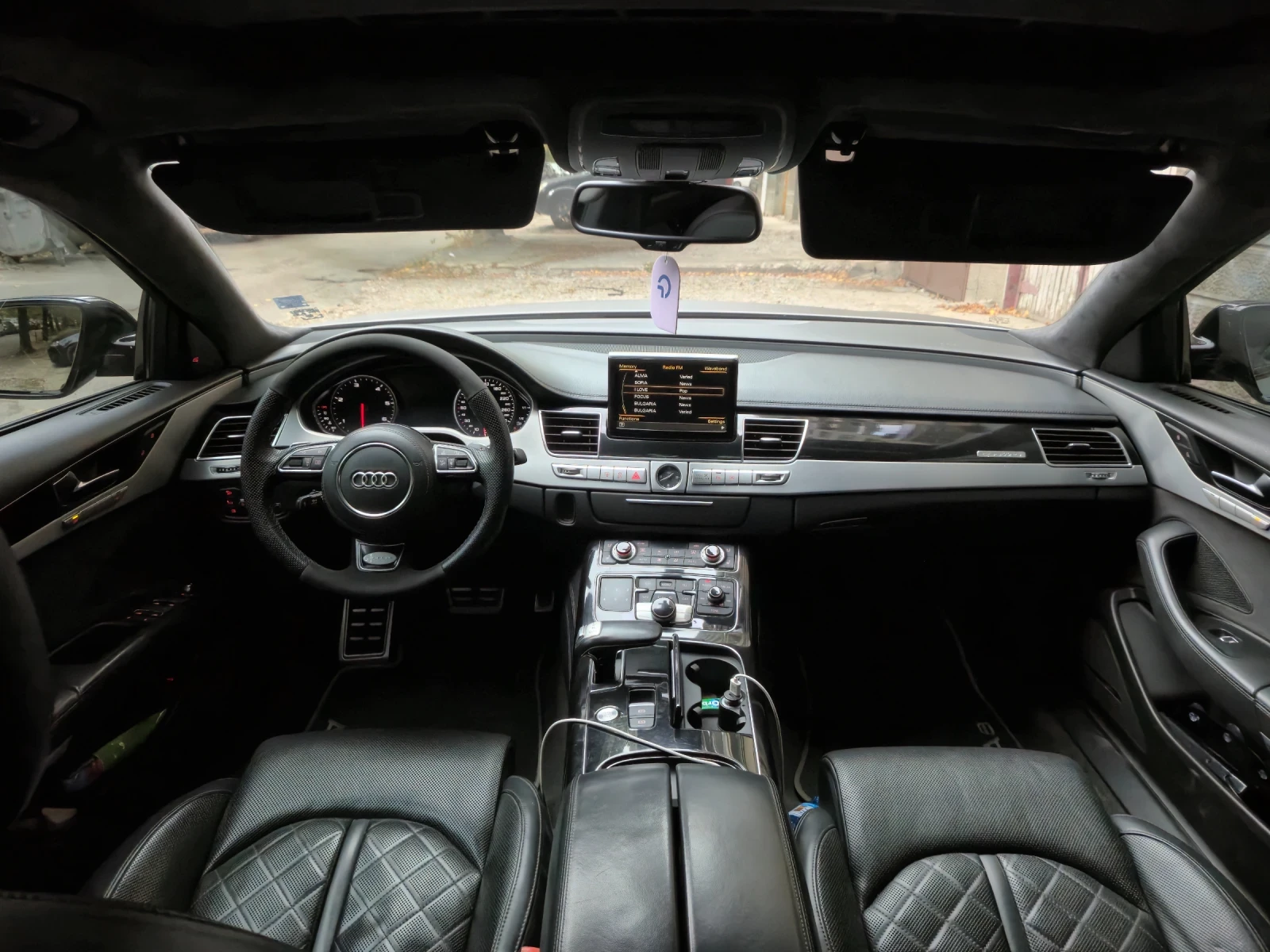 Audi A8, снимка 3 - Автомобили и джипове - 56583527