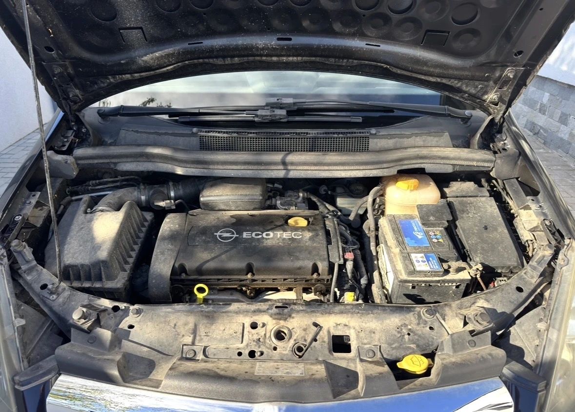 Opel Zafira, снимка 9 - Автомобили и джипове - 56638707