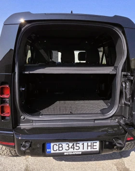Land Rover Defender X-DYNAMIC HSE 3.0D - 96000 € / 187759.68 лв. - 31867242 5