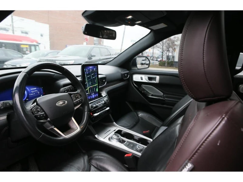 Ford Explorer * Platinum * CARFAX * ЦЕНА ДО БЪЛГАРИЯ, снимка 11 - Автомобили и джипове - 52700892