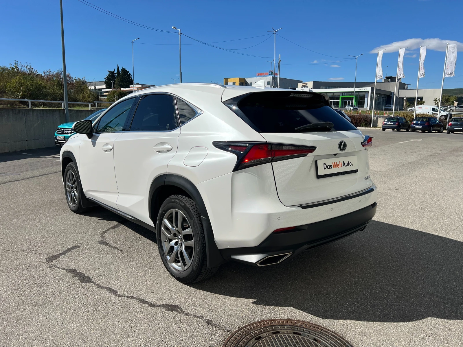 Lexus NX 300 Facelift - изображение 4