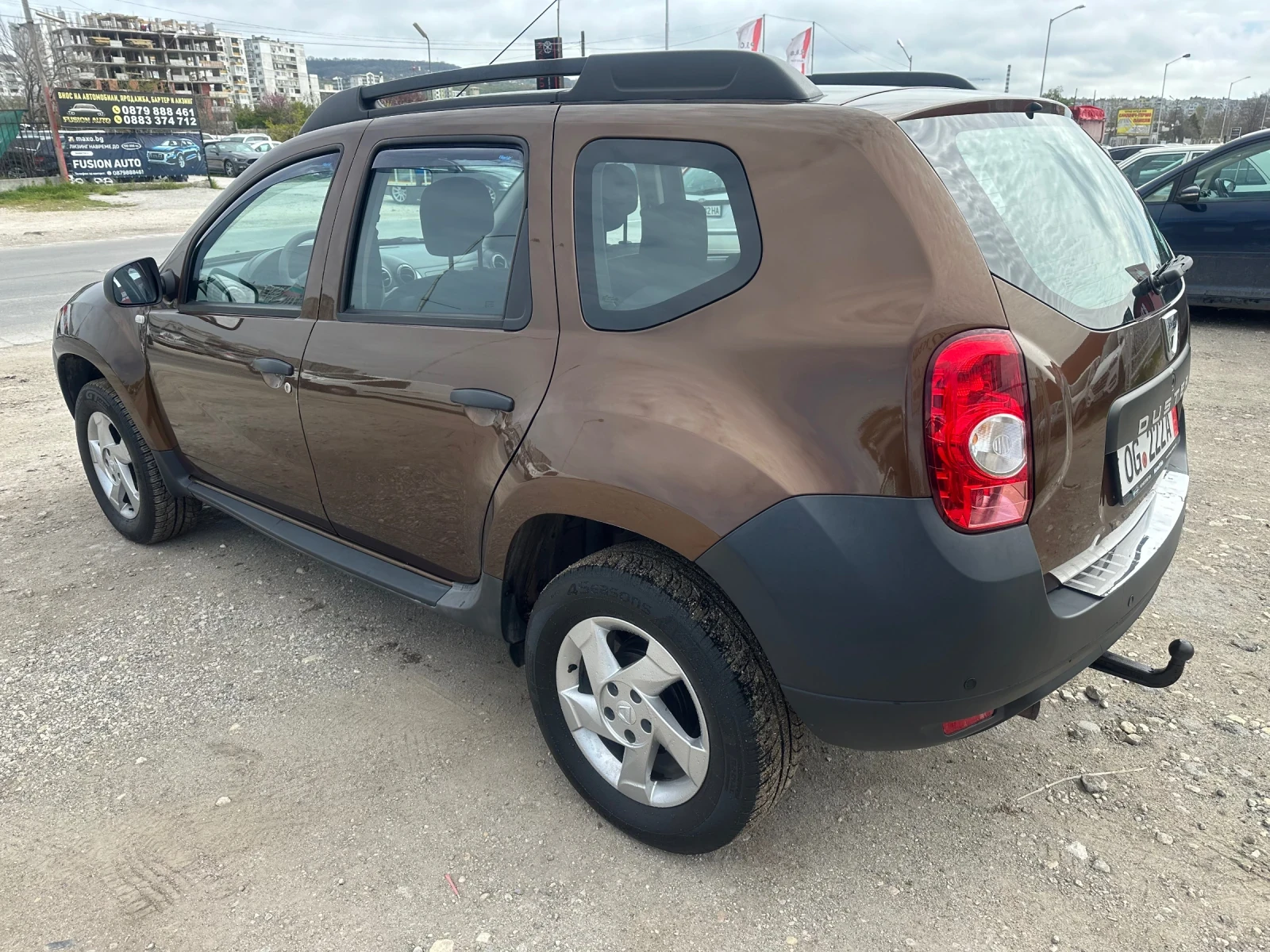 Dacia Duster 1.6 Б/Газ - изображение 4