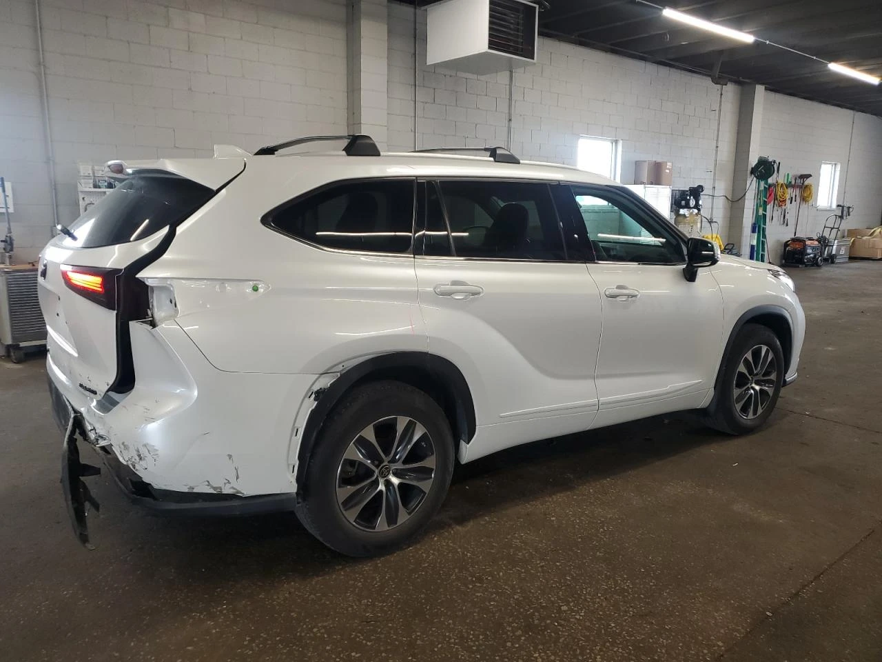 Toyota Highlander XLE/4X4/ПАНОРАМА - изображение 4