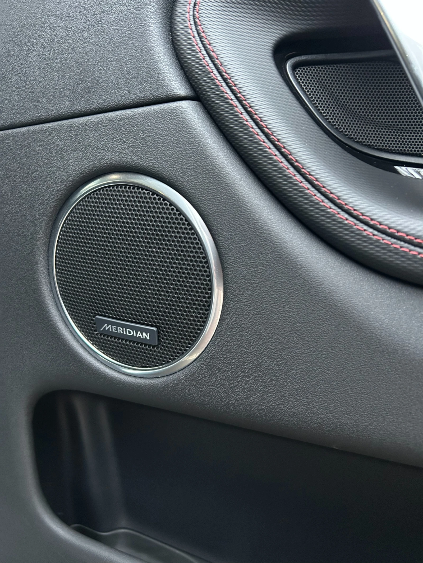 Land Rover Discovery Sport R-Dynamic S / 250 �.�. / 2023 / ������ �� | Mobile.bg � ����������� 17