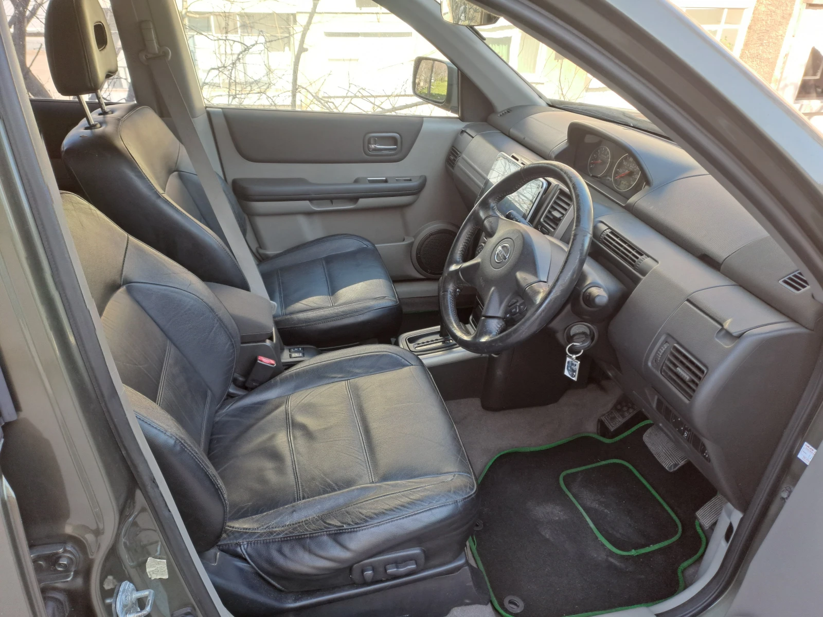 Nissan X-trail 2.5, снимка 5 - Автомобили и джипове - 53781479