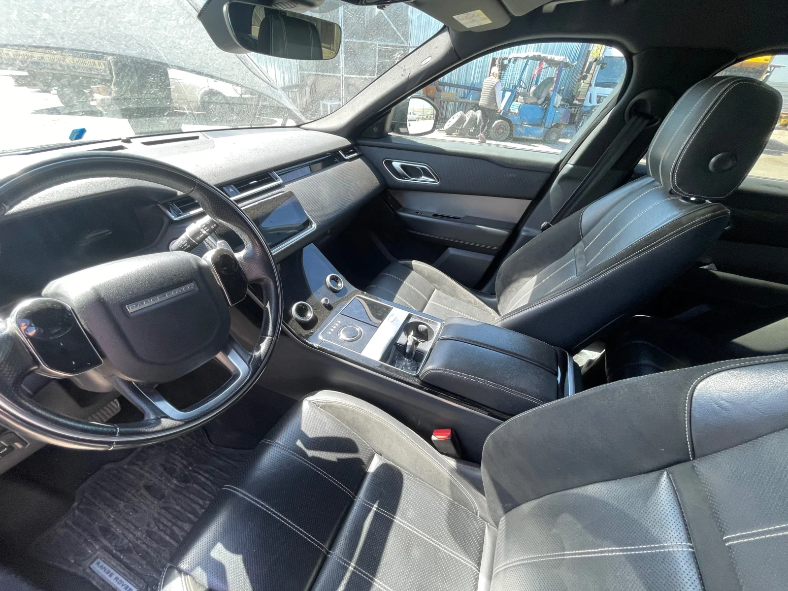 Land Rover Range Rover Velar  R-dynamic, снимка 11 - Автомобили и джипове - 54330267