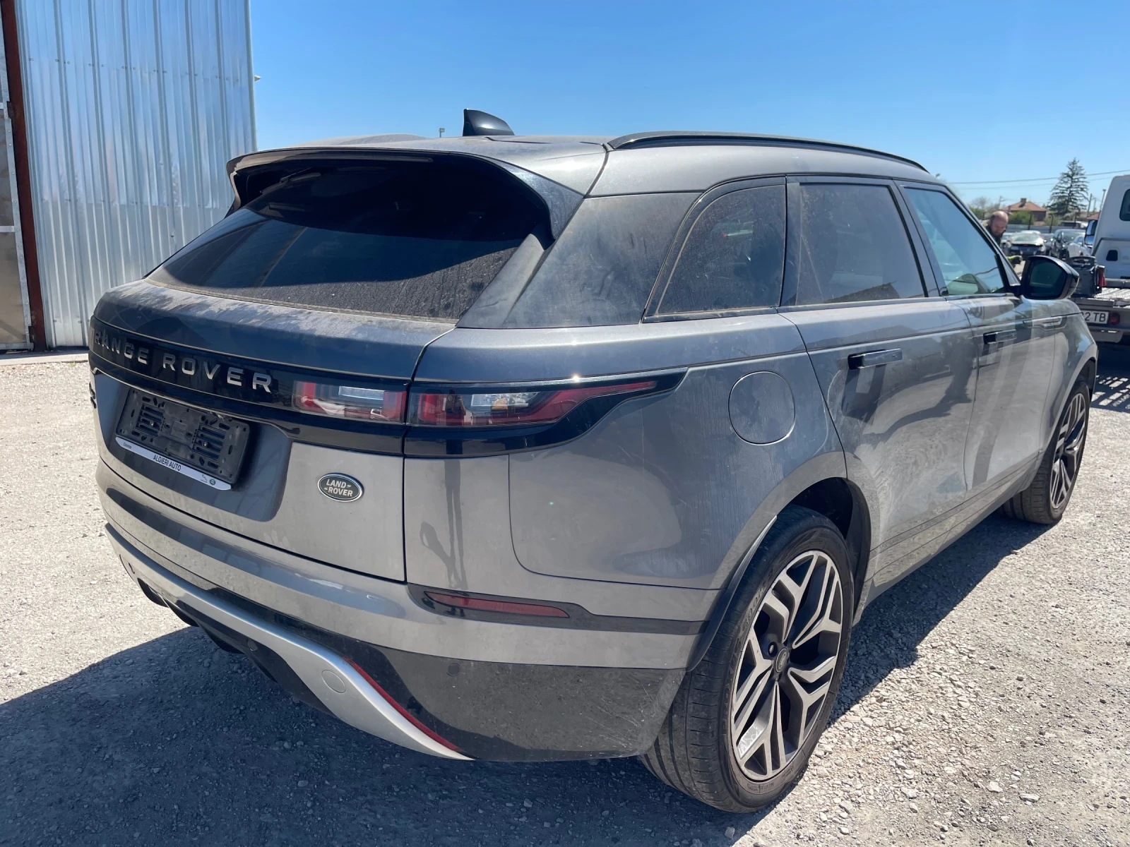 Land Rover Range Rover Velar  R-dynamic, снимка 4 - Автомобили и джипове - 54330267