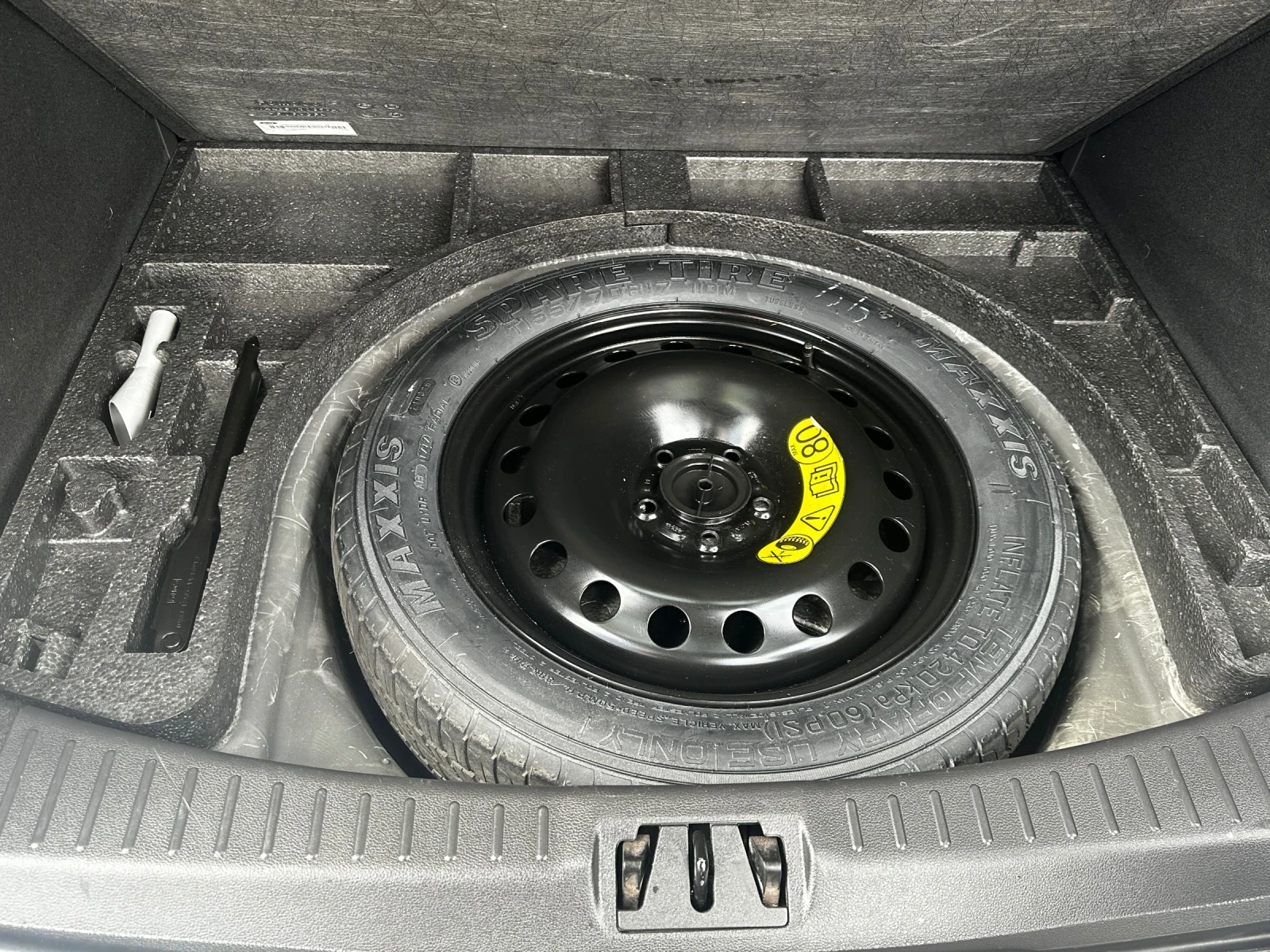 Ford Kuga 2.0 VIGNALE  4x4  KEYLESS , снимка 10 - Автомобили и джипове - 54358869