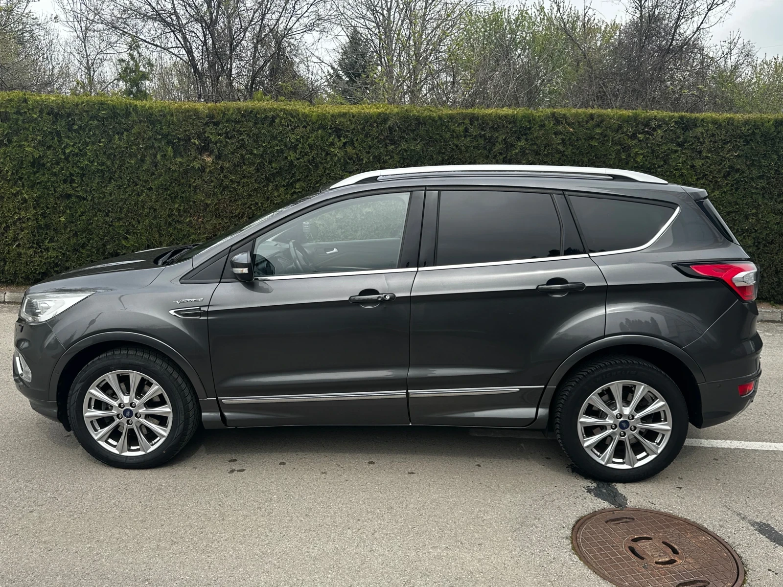 Ford Kuga 2.0 VIGNALE  4x4  KEYLESS , снимка 7 - Автомобили и джипове - 54358869
