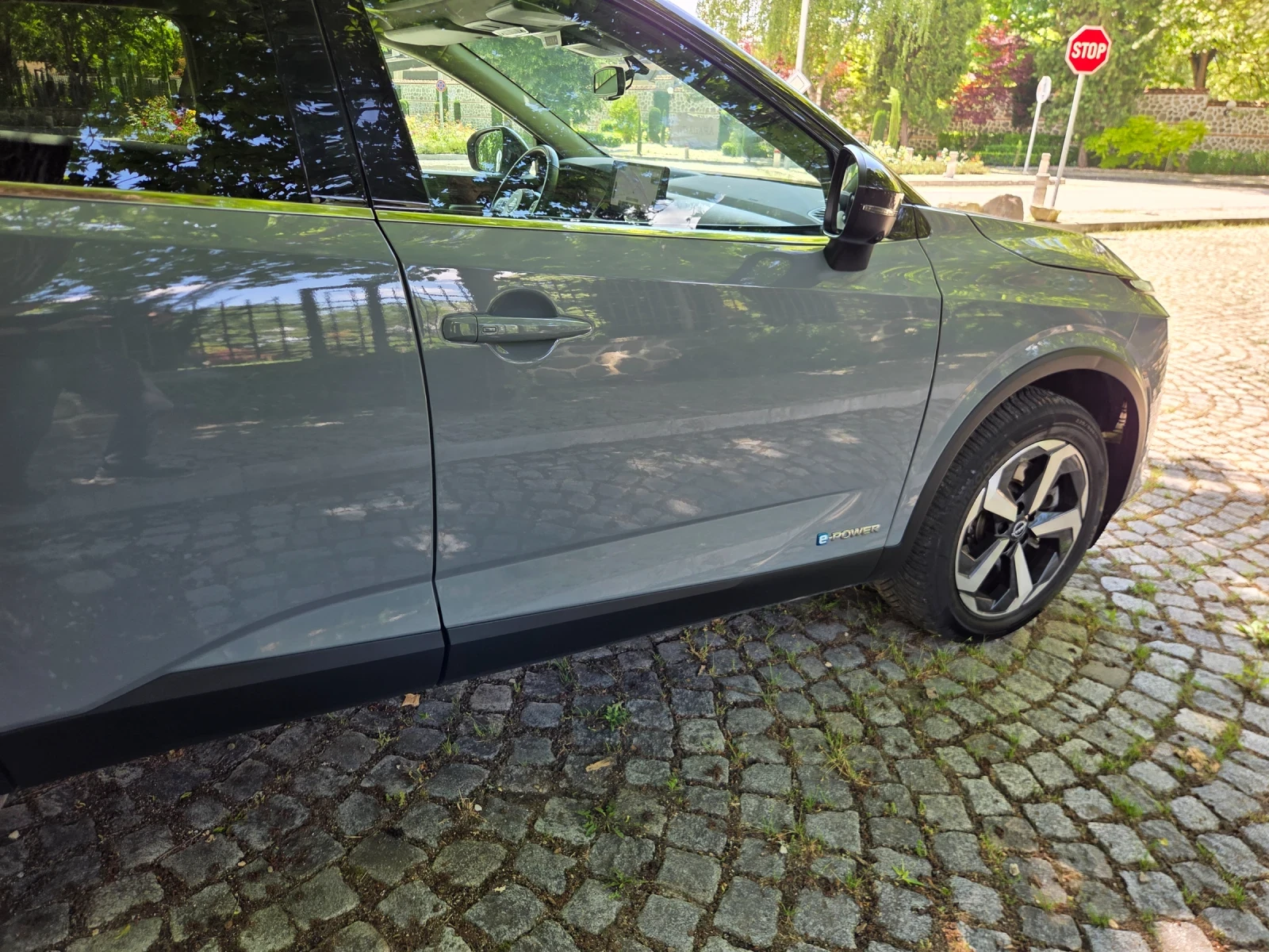 Nissan Qashqai, снимка 12 - Автомобили и джипове - 54667645