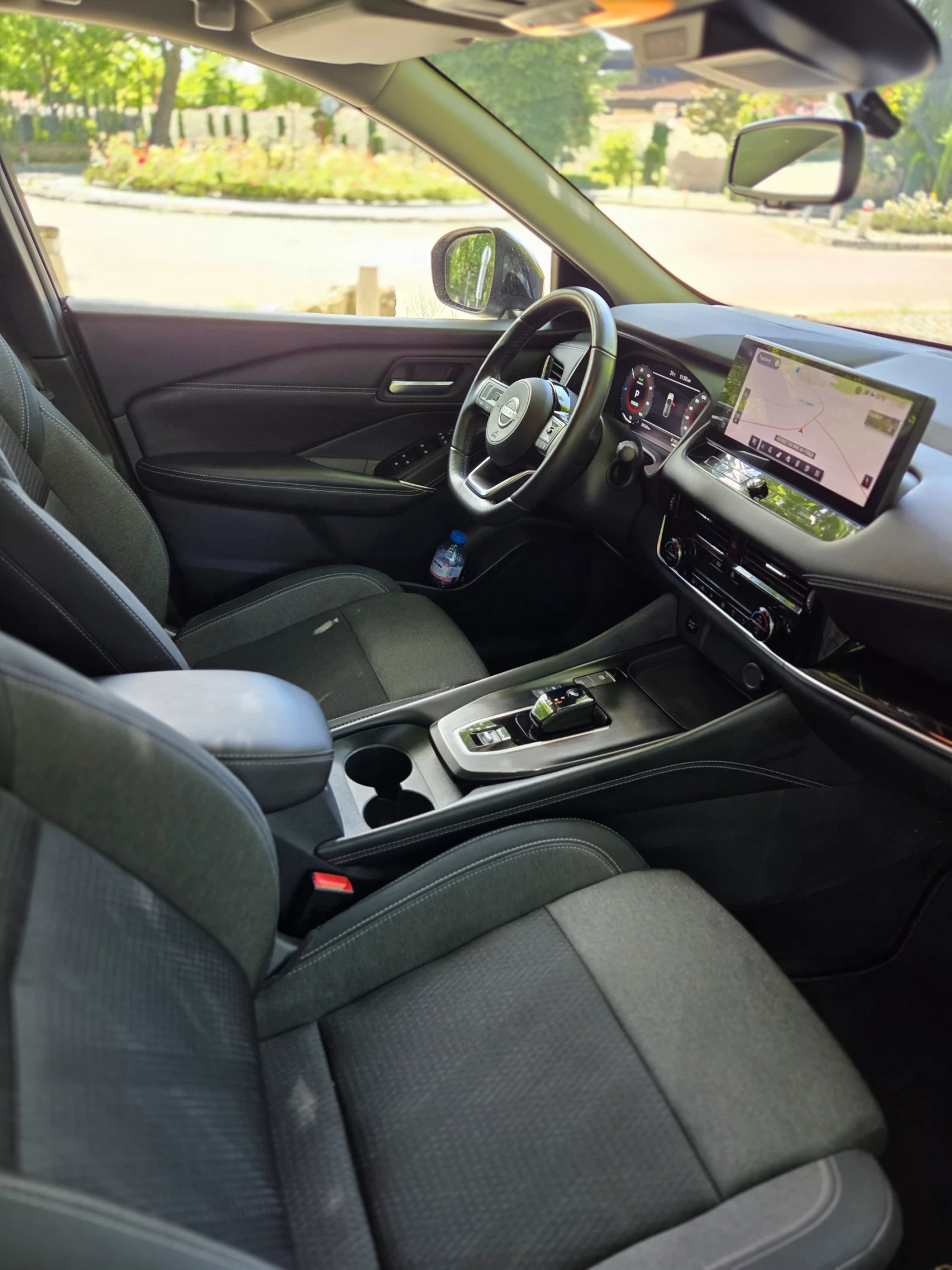 Nissan Qashqai, снимка 10 - Автомобили и джипове - 54667645