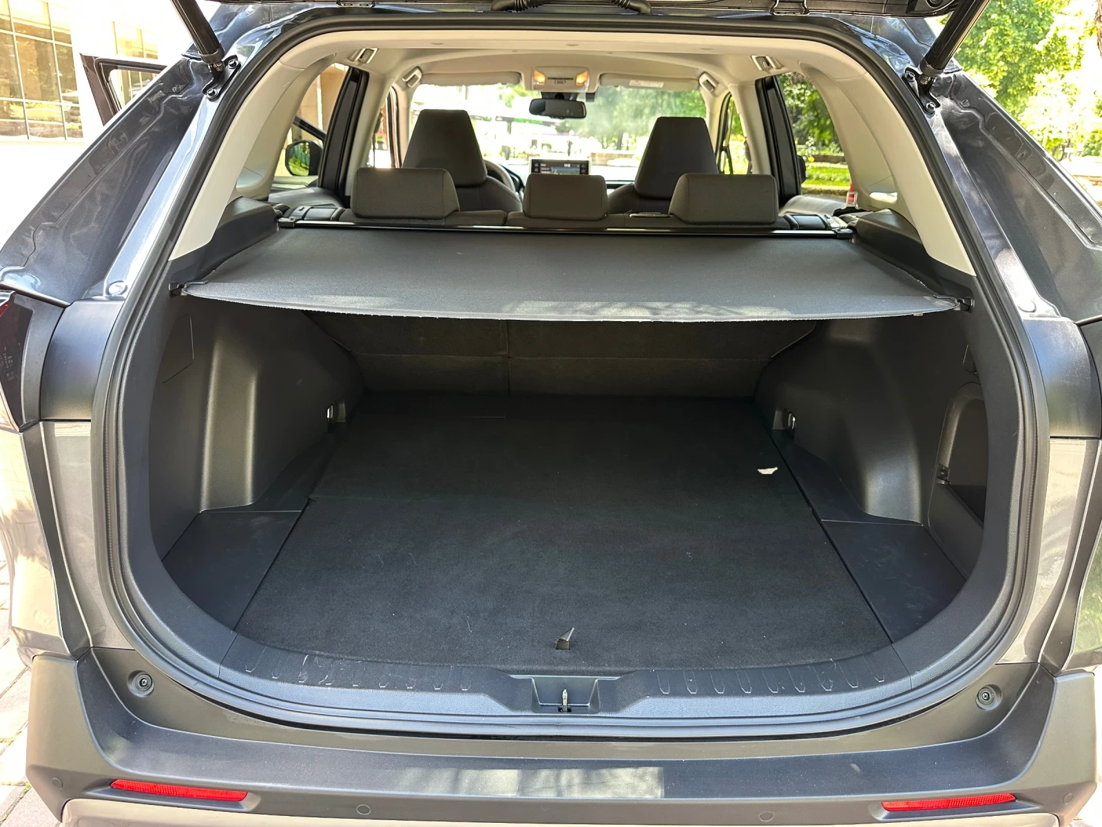 Toyota Rav4 2.5 Hybrid, Automatic , снимка 12 - Автомобили и джипове - 54693486