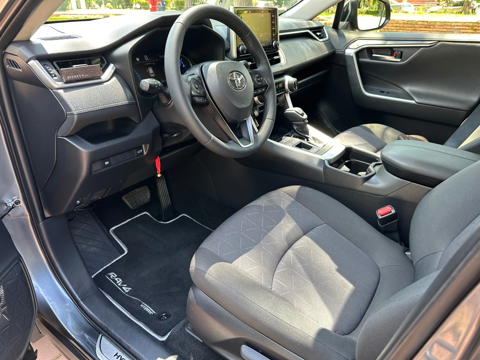 Toyota Rav4 2.5 Hybrid, Automatic , снимка 9 - Автомобили и джипове - 54693486