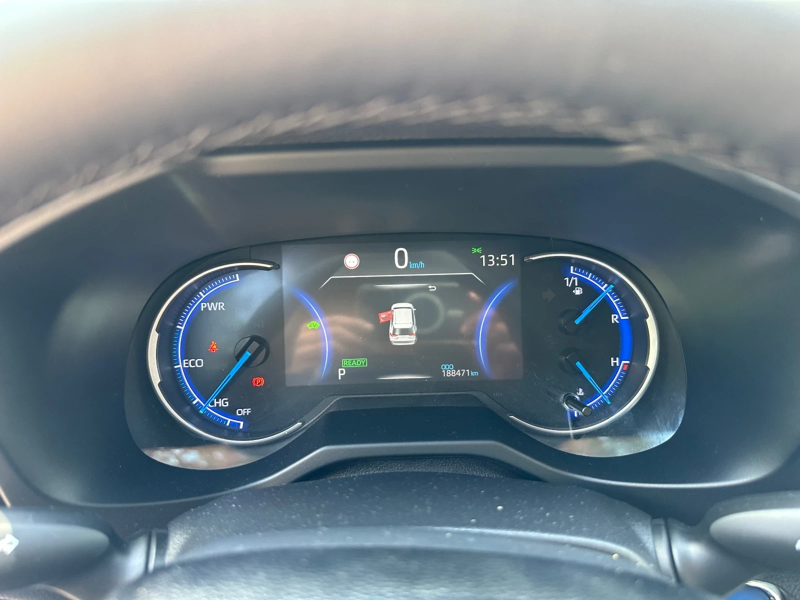 Toyota Rav4 2.5 Hybrid, Automatic , снимка 11 - Автомобили и джипове - 54693486