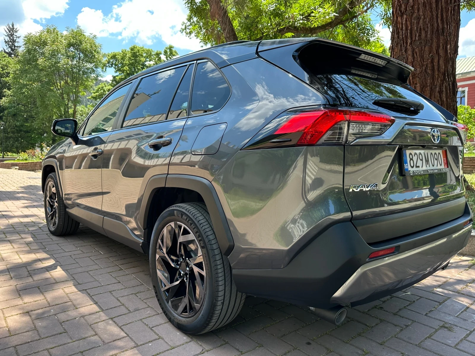 Toyota Rav4 2.5 Hybrid, Automatic  | Mobile.bg � ����������� 2