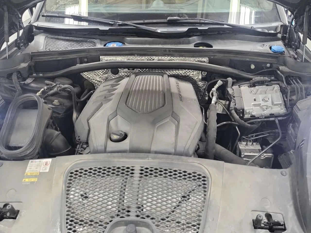 Porsche Macan * AWD * Един собственик * Без инциденти * CARFAX *, снимка 17 - Автомобили и джипове - 54952836