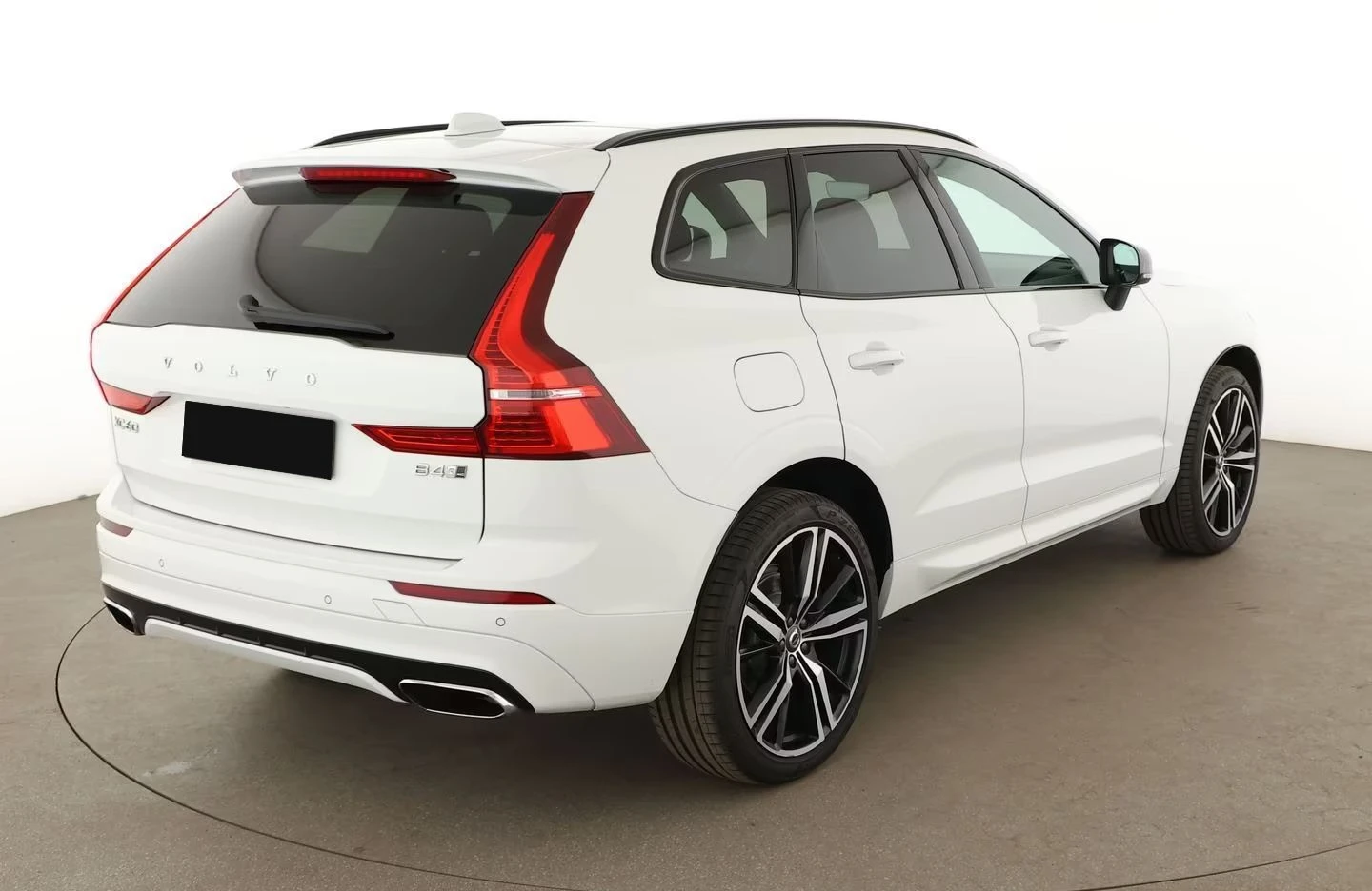 Volvo XC60 B4 AWD R-Design| HUD| PANORAMA| 4x4| LED| 52000��| | Mobile.bg � ����������� 3