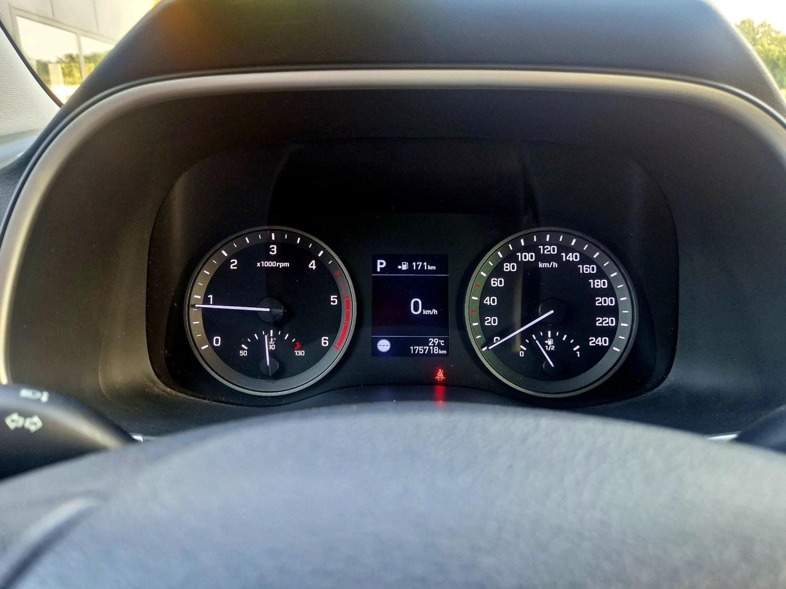 Hyundai Tucson 1.6 CRDI Xprime ISG 2WD, снимка 10 - Автомобили и джипове - 55334348