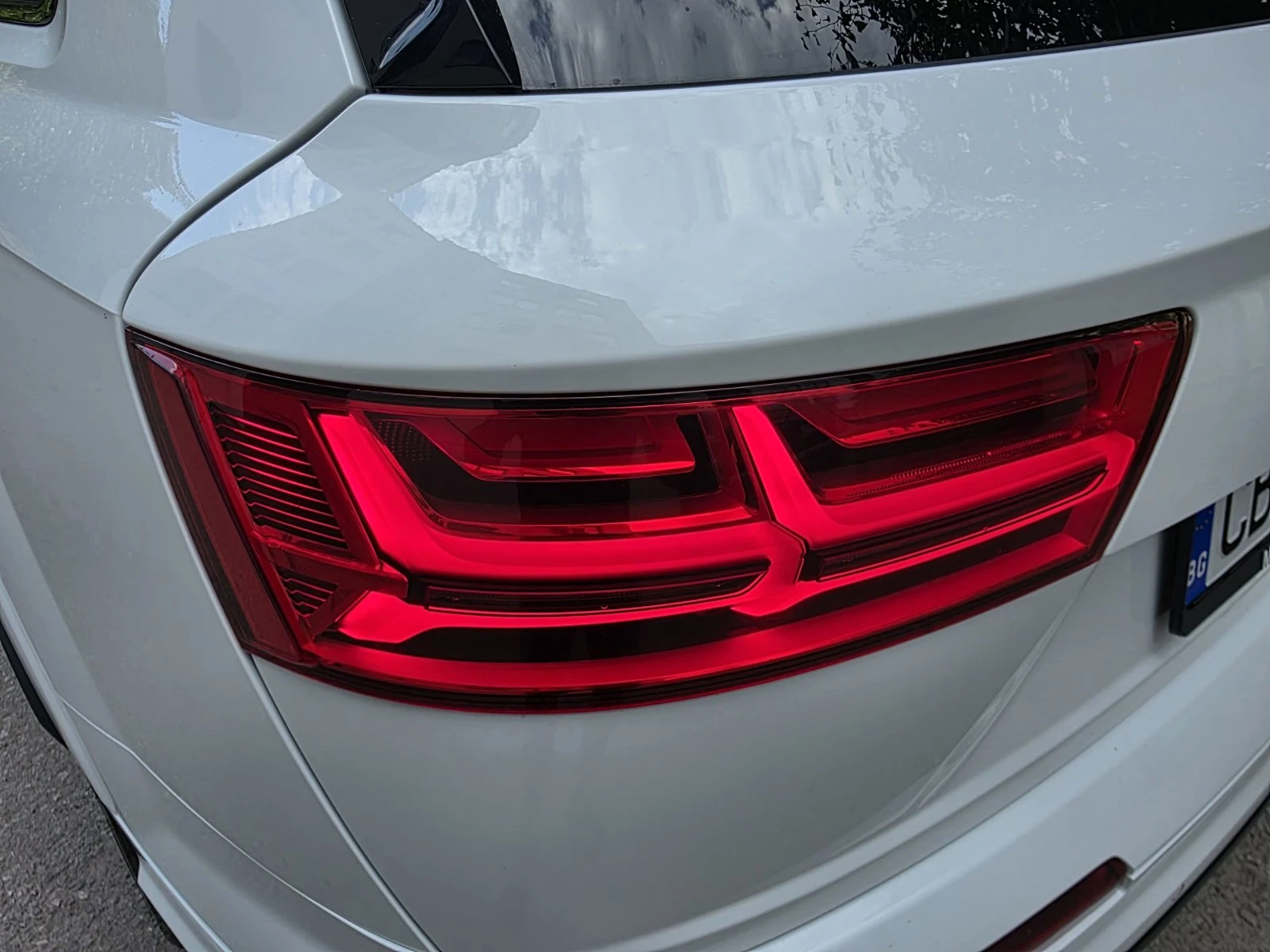 Audi SQ7 4.0TDI / MATRIX / 360 КАМЕРА, снимка 16 - Автомобили и джипове - 55829962